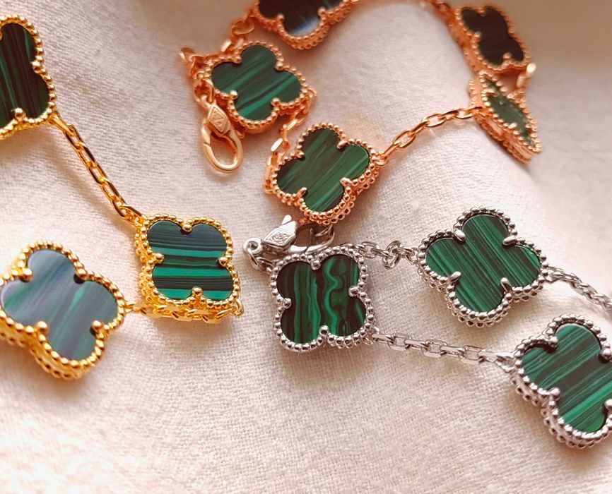 Златна гривна с 5 детелини от зелен малахит, Van Cleef & Arpels VCA