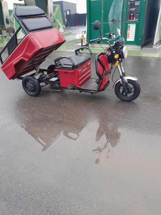 Triciclu apec4 preț 5000 negociabil