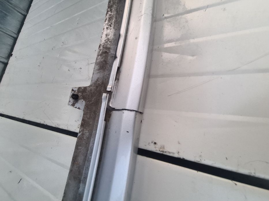 Bara fata ford focus  c-max facelift 2007-2010