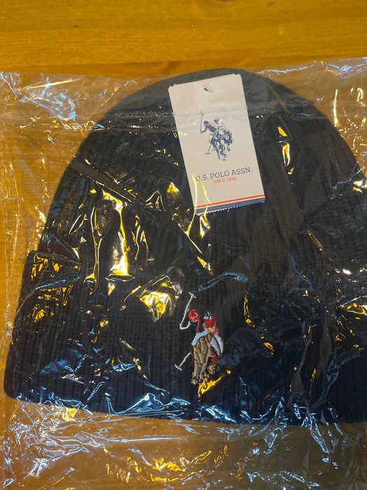 Шапка U.S POLO !!