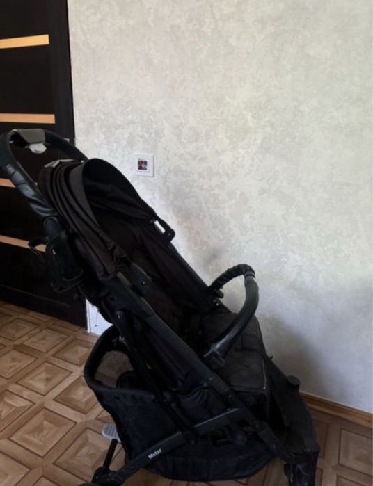 Коляска прогулочная