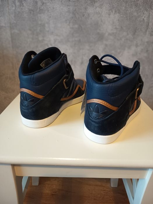 Кожени кецове Adidas