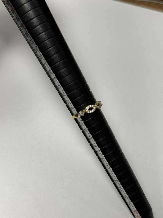 Продавам Златен Дамски Пръстен 14к 585