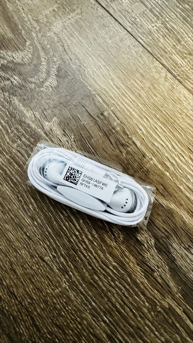 Casti Samsung cu fir