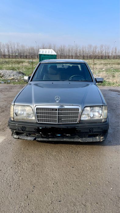 Мерседес 1993 2,2 2,2