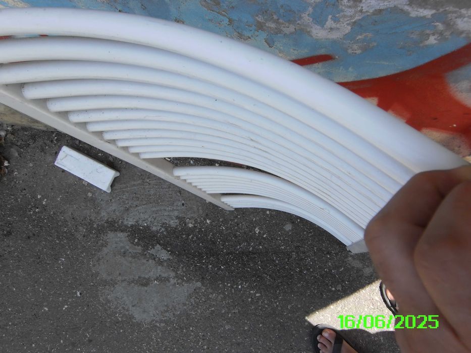 Radiator baie scarita 120/45 cm si rezervor WC pe Vas cu armaturi