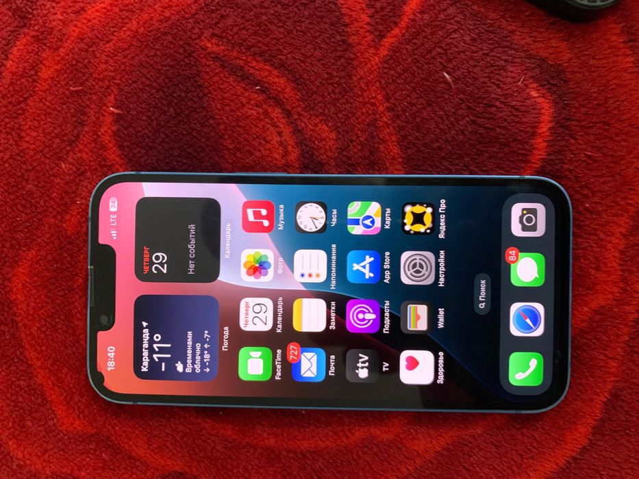 I phone 13 128gb 110000