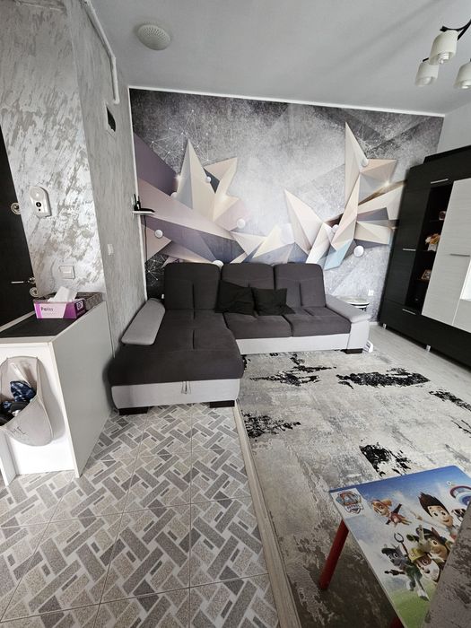 Vând apartament 2 camere,Turnisor