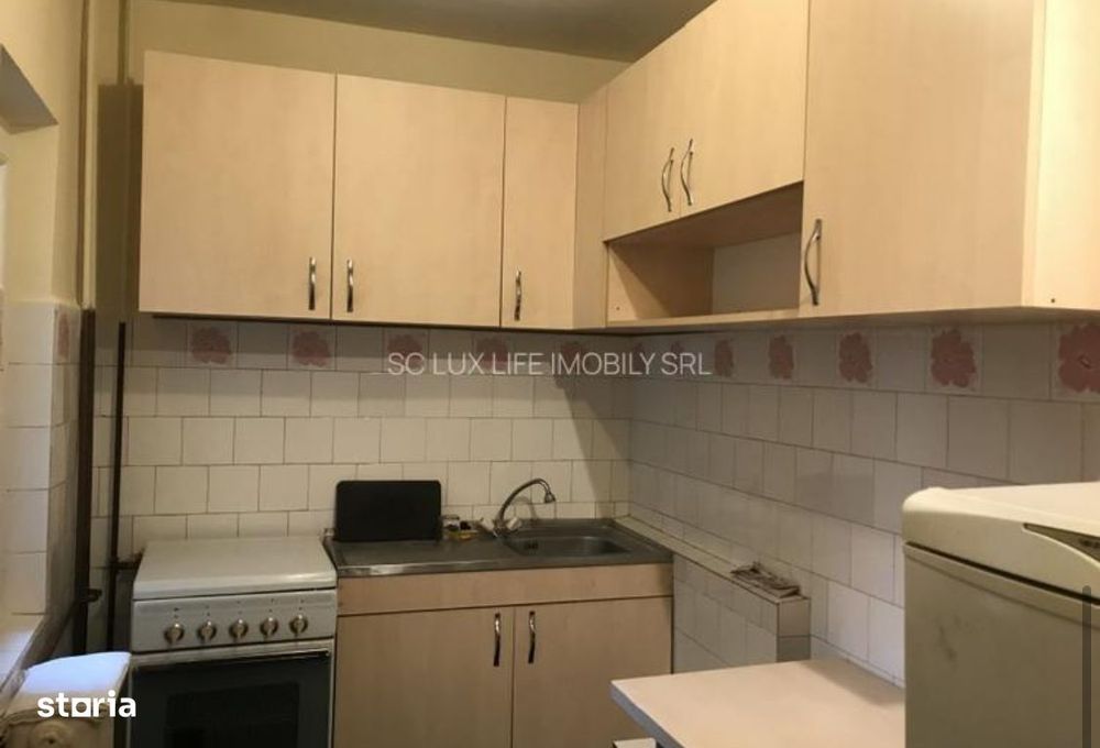 Garsonieră 40mp, balcon, Calea Buziașului