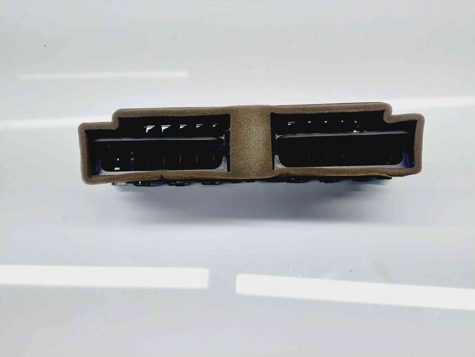 Grila aerisire centrala Audi A5 Sportback (8TA) Facelift [Fabr 2009-2