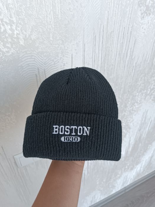 Trendagi Boston shapkalar