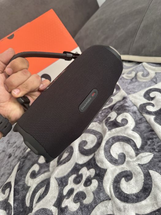 JBL колонка новая, оригинал