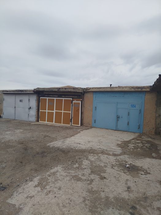 Гараж сотилади Сто Вазда