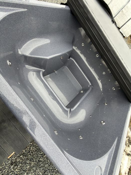 Jacuzzi din fibra de sticla patrat 10 persoane