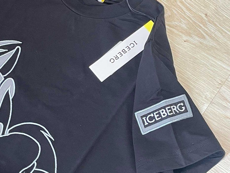 Нови мъжки тениски Iceberg в черен цвят