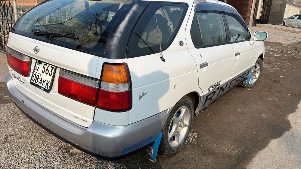 Продаю машину аваринная