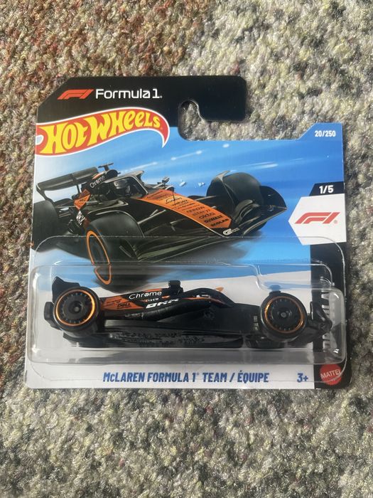 Hot wheels количка f1.
