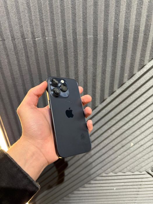 iPhone 15 pro 256gb