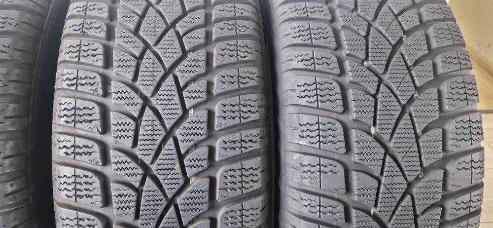 Зимни гуми 215/60/R16 Dunlop