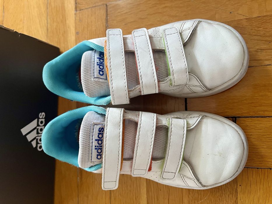 Adidas за момиче, р-р 30 естествена кожа