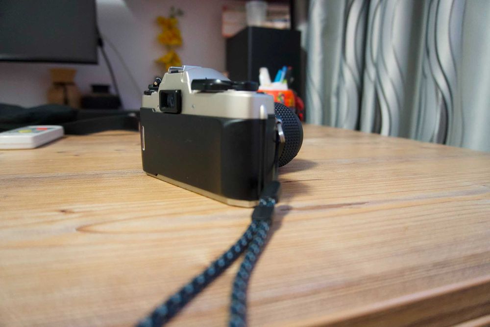 Nikon FE10 camera film