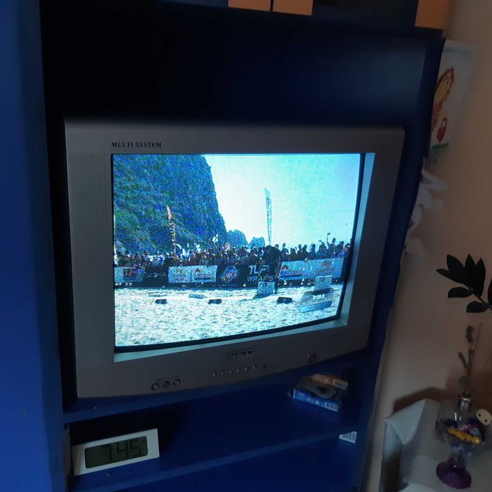 Телевизор Нео-21 инча