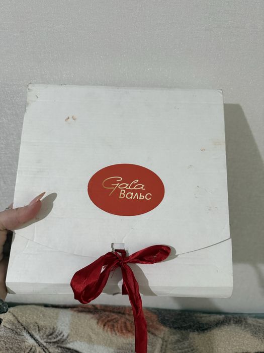 Платье для ювиналов