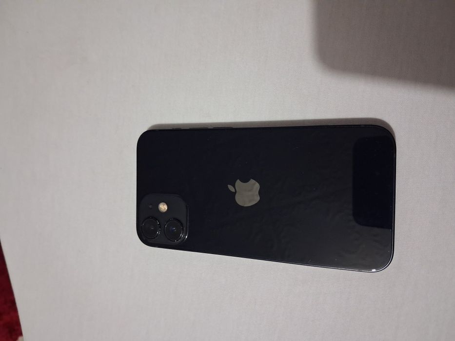 Vând iPhone 12 mini