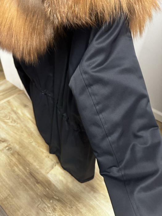 Parka impermeabila cu gluga si blana