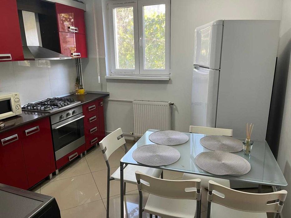 De inchiriat apartament 2 camer