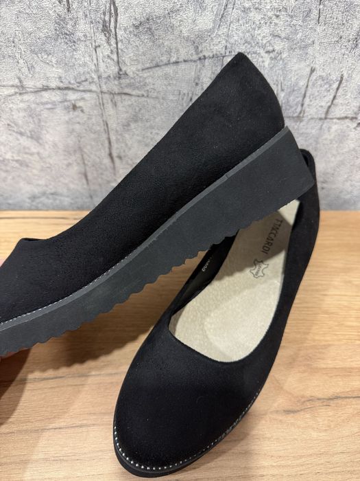 Продам женские туфли