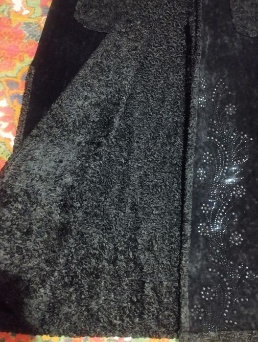 Продам женскую безрукавку