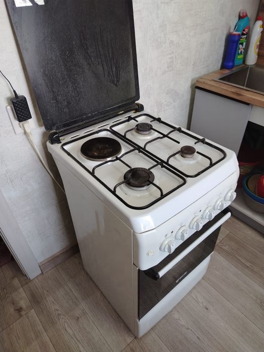 продам Газовую плиту