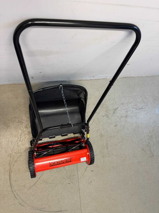 R20 Резачка безч. 305mm SDS 1/4" 62 Oil 1x2Ah /Хидрофор мини 550W  /	Косачка ръчна