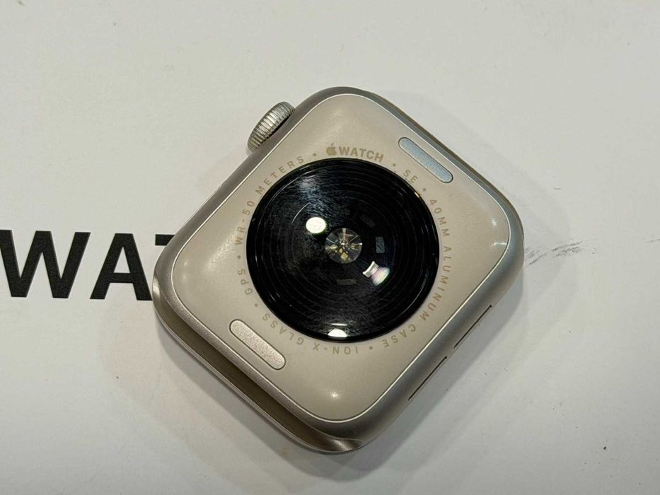 Apple Watch SE 3 40mm Starlight