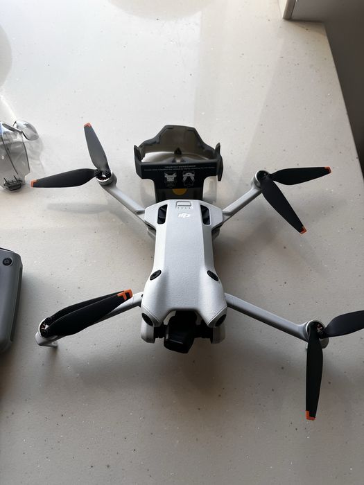 Продам дрон Дрон DJI Mini 4 Pro RC-N2 белый