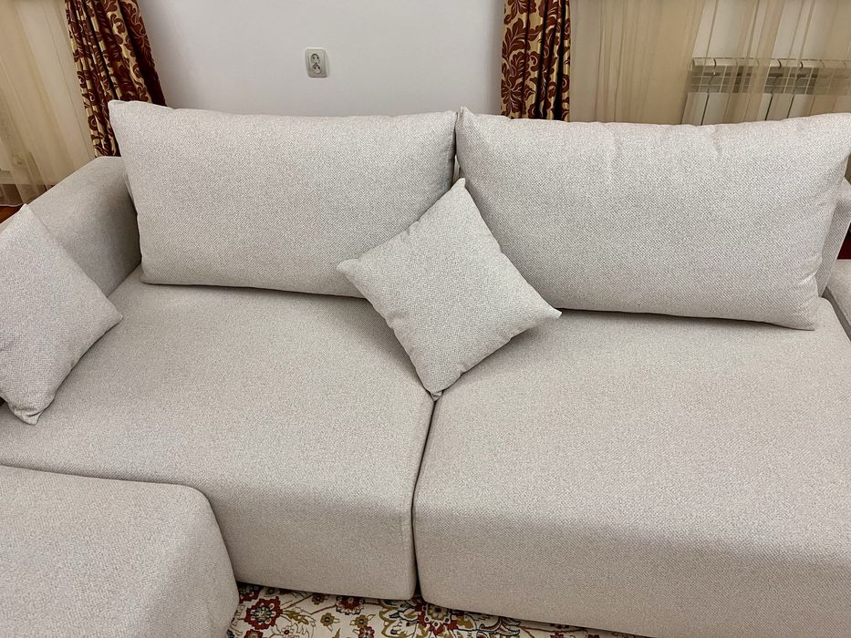 Почти новый диван за 850 тыс