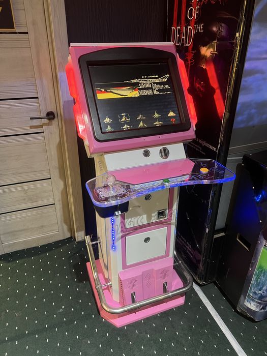 Два аркадных аппарата