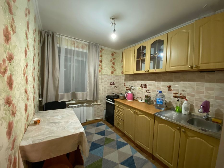 На подселение девушку 30.000 + ком услуга