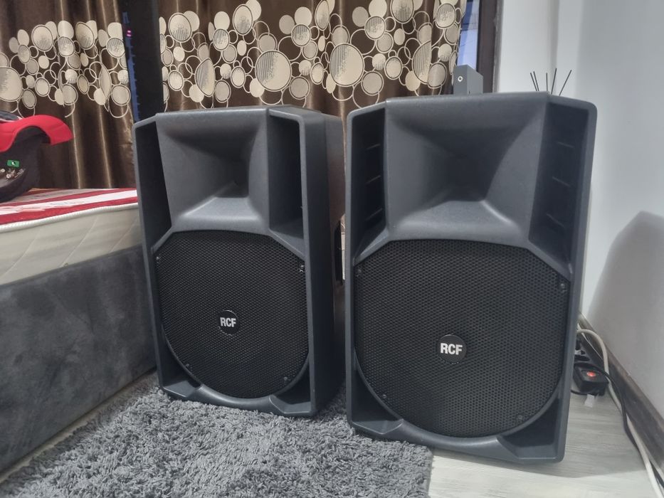 RCF ART 725 A (Made in italy) pereche Boxe active in stare excelentă