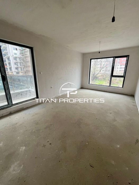 Двустаен апартамент в жк. Христо Смирненски