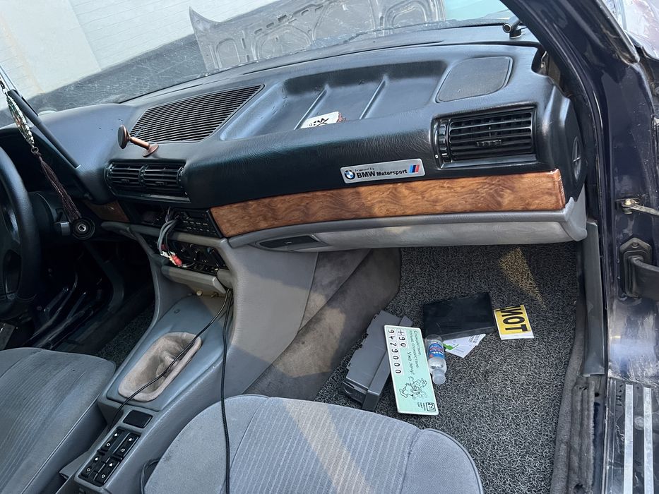 bmw e32 zapchastlari  m30 b35 mator bor