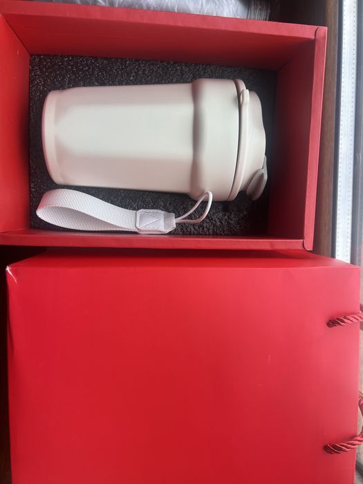 Новые термокружки в упаковке