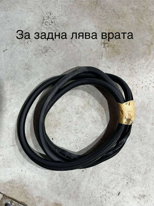 Уплътнение за врати и багажник на Голф 6 2012