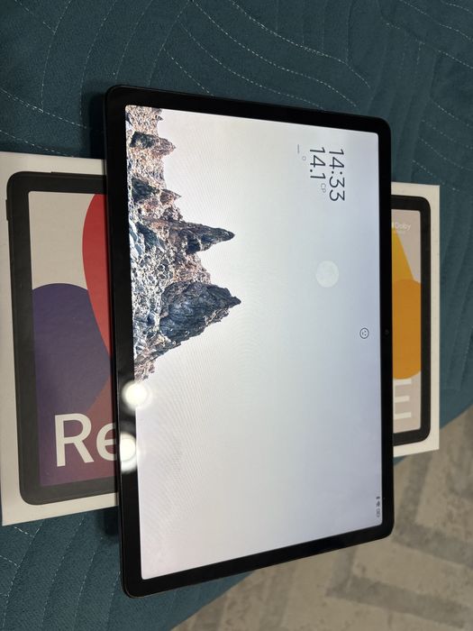 Продам планшет Redmi SE