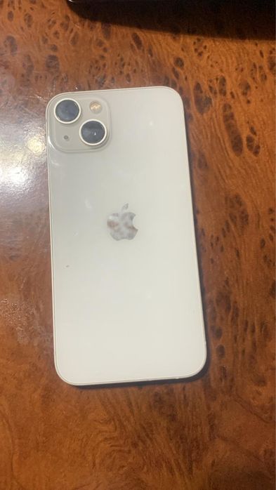 iPhone 13 в хорошем состоянии