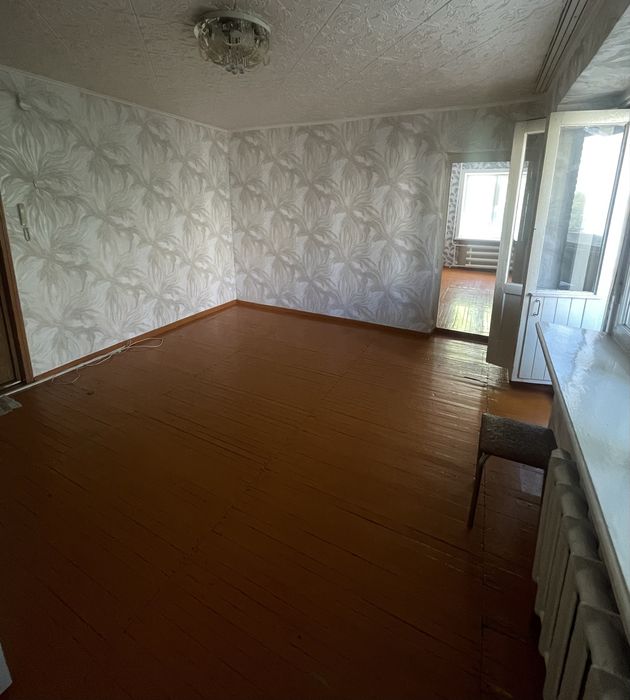 Продам общежитие 2 комнатное в центре