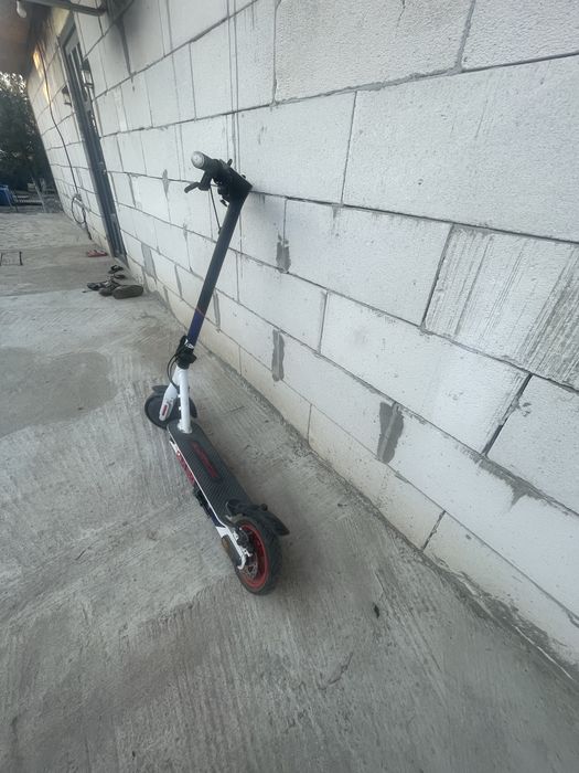 Trotinta aprilia eSRZ