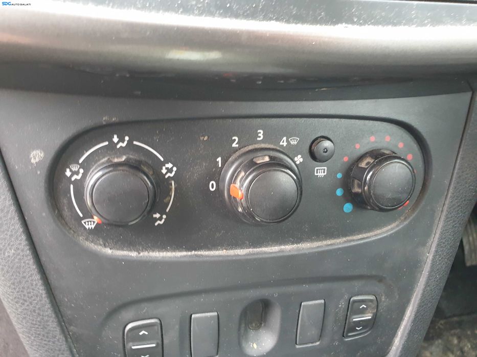 Panou Comanda AC Aer Conditionat Clima Climatronic Dacia Logan 2 2012 - 2016 [K4334]
