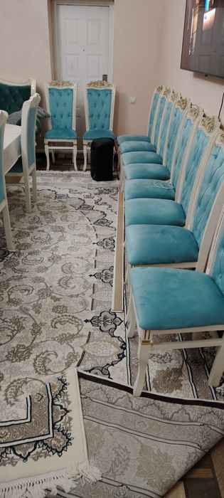 Продам стол и стулья